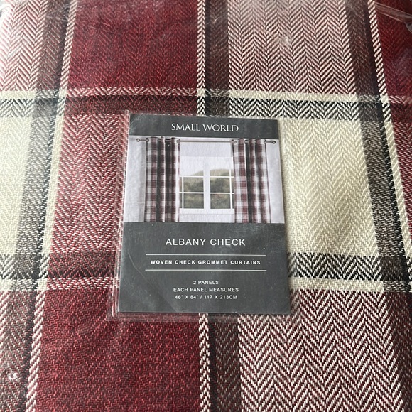 Plaid red and white Window curtains - Picture 3 of 6